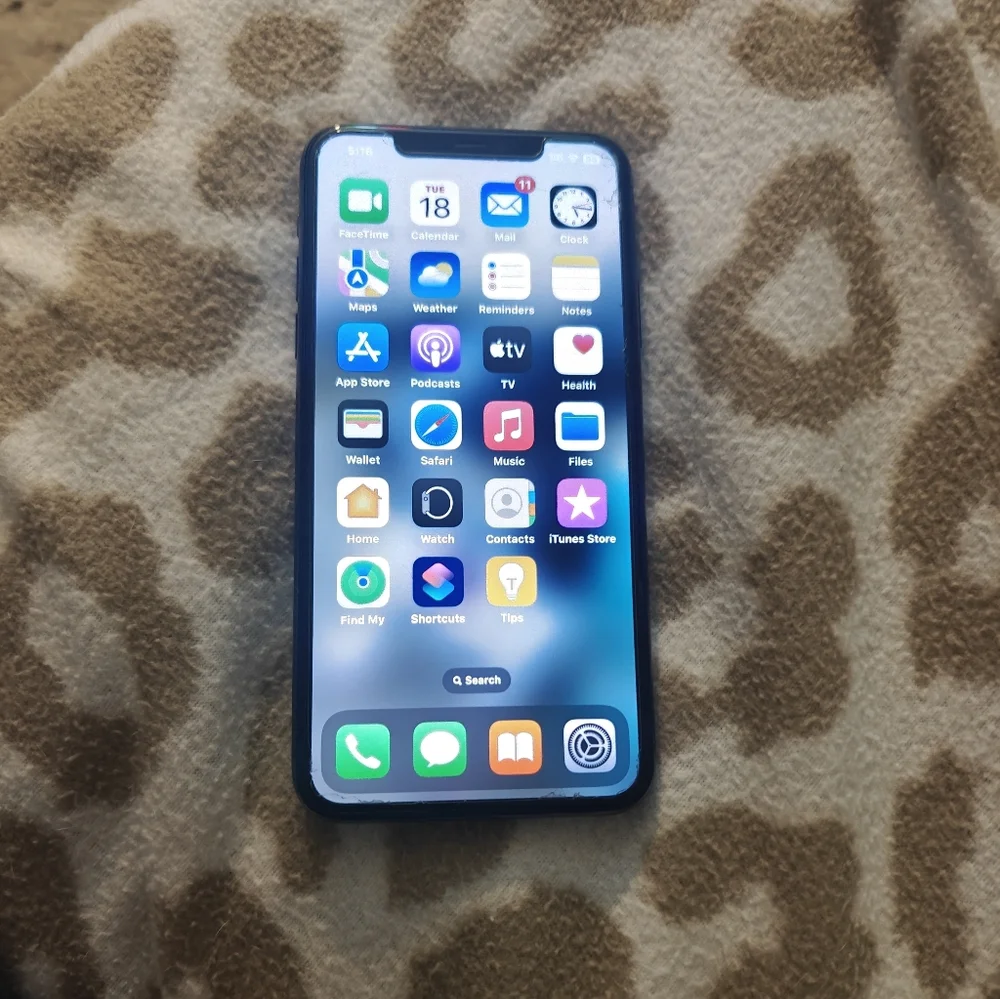Iphone 11 Pro Max (Unlocked) And Apple Watch Series 9 41mm GPS (No Bands) 64 GB